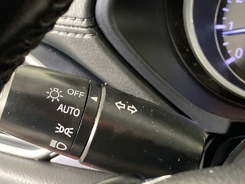 Used 2019 MAZDA CX-5 Touring AWD/4WD image 17