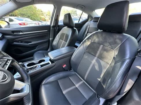 Used 2023 Nissan Altima 2.5 SR image 14