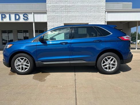 Used 2024 Ford Edge SEL w/ Convenience Package AWD/4WD image 4