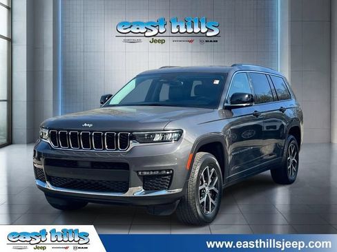 Certified 2023 Jeep Grand Cherokee L Limited AWD/4WD image 4
