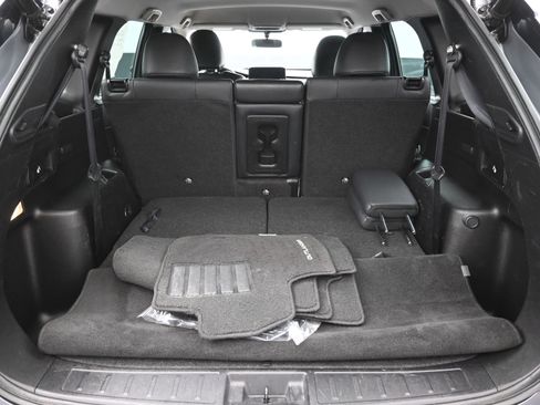 Used 2023 Mitsubishi Outlander SE AWD/4WD image 27