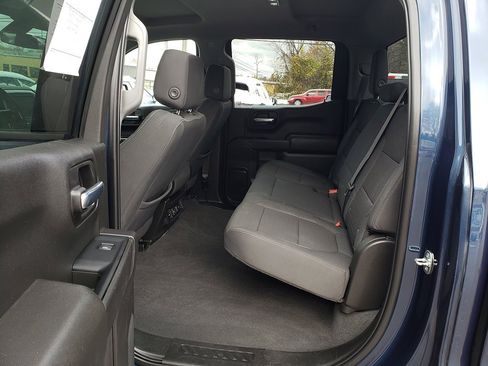 Used 2022 Chevrolet Silverado 1500 LT image 11