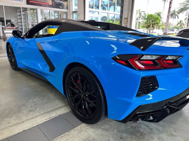 Used 2023 Chevrolet Corvette Stingray Preferred Conv w/ Z51 Performance Package RWD image 4