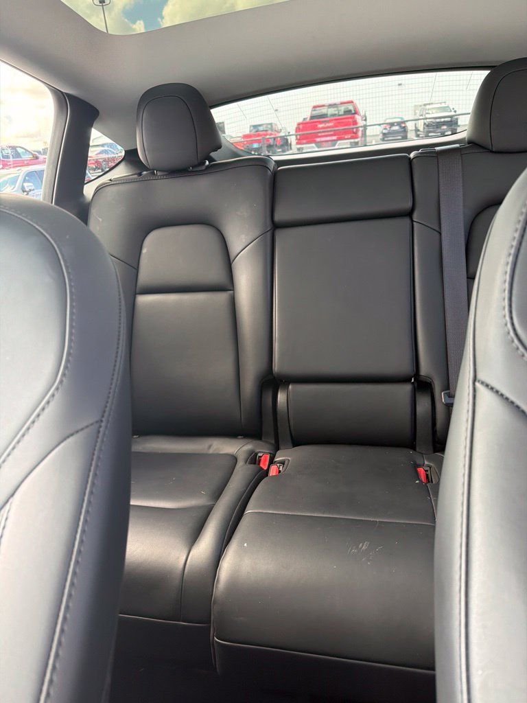Used 2023 Tesla Model Y Long Range AWD/4WD image 7