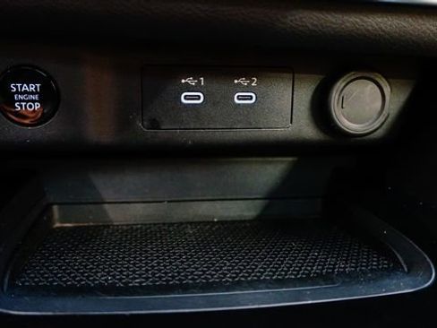 Certified 2024 Nissan Rogue SV w/ SV Premium Package AWD/4WD image 18
