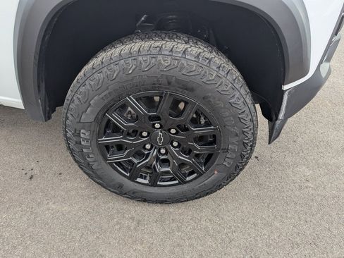 Used 2024 Chevrolet Colorado Trail Boss w/ Advanced Trailering Package image 12