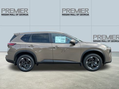 New 2025 Nissan Rogue SV w/ SV Premium Package image 4