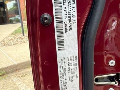 Used 2023 Chrysler 300 S w/ Comfort Group RWD image 27