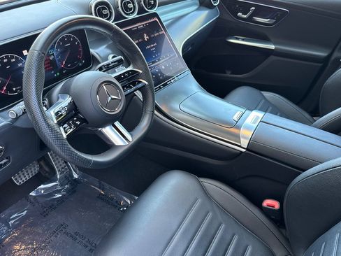 Used 2024 Mercedes-Benz GLC 300 4MATIC image 13