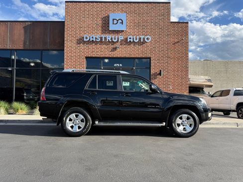 Used 2004 Toyota 4Runner Limited AWD/4WD image 5
