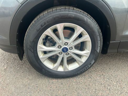 Used 2018 Ford Escape SE w/ SE Sync 3 Package image 48