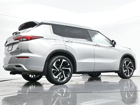 Used 2023 Mitsubishi Outlander SEL image 49