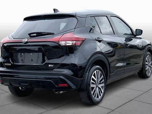 Used 2023 Nissan Kicks SV image 13