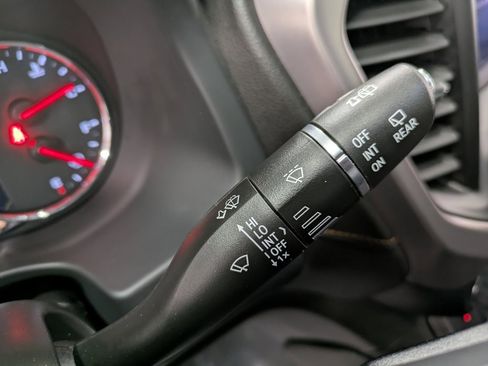 Used 2023 GMC Acadia AT4 w/ Technology Package image 17