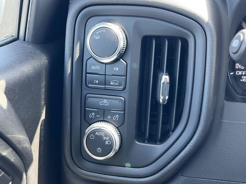 New 2025 GMC Sierra 1500 Pro w/ Pro Value Package AWD/4WD image 18