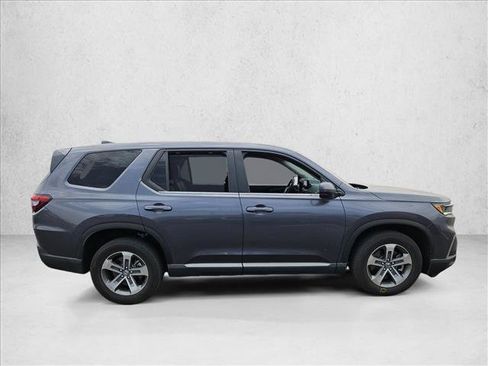 Used 2024 Honda Pilot EX-L image 4