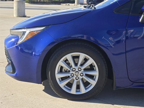 Used 2023 Toyota Corolla SE image 8