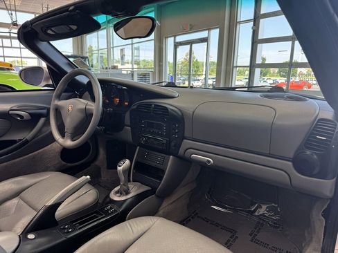 Used 2004 Porsche Boxster image 19