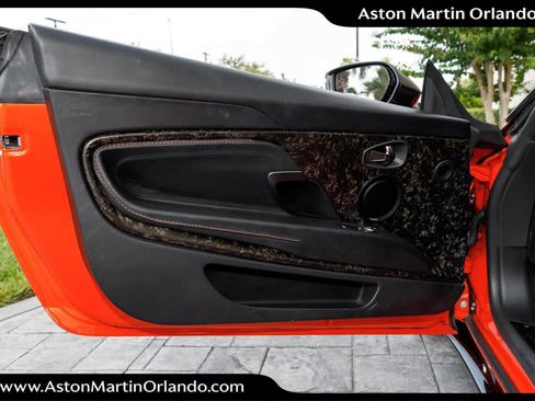 Used 2020 Aston Martin DB11 Volante RWD image 47