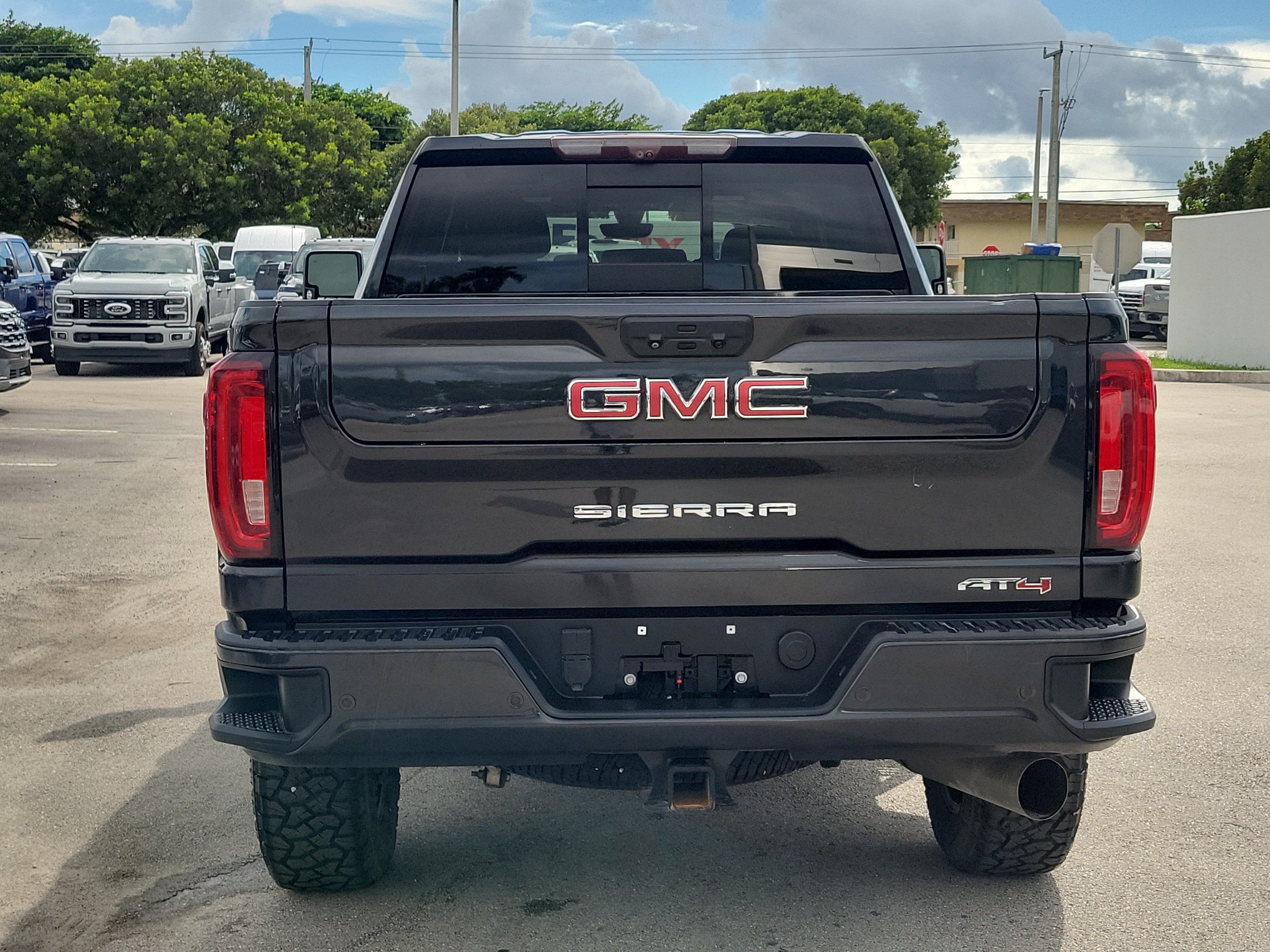 Used 2020 GMC Sierra 3500 AT4 w/ AT4 Premium Package AWD/4WD image 6