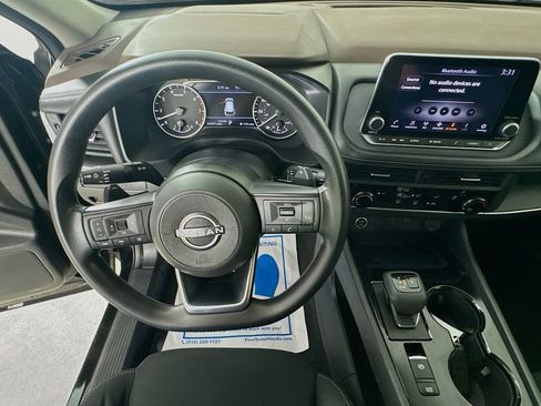 Used 2023 Nissan Rogue S FWD image 12