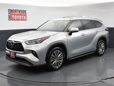 Used 2022 Toyota Highlander Platinum AWD/4WD image 8