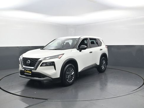 Used 2023 Nissan Rogue S FWD image 8