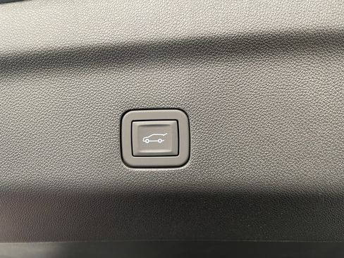 New 2026 GMC Yukon XL Elevation w/ Elevation Premium Package image 10