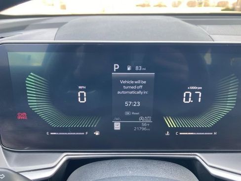 Used 2024 Kia Sorento LX image 6