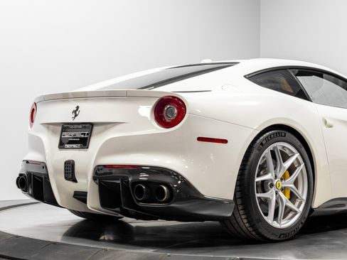 Used 2015 Ferrari F12 Berlinetta image 27