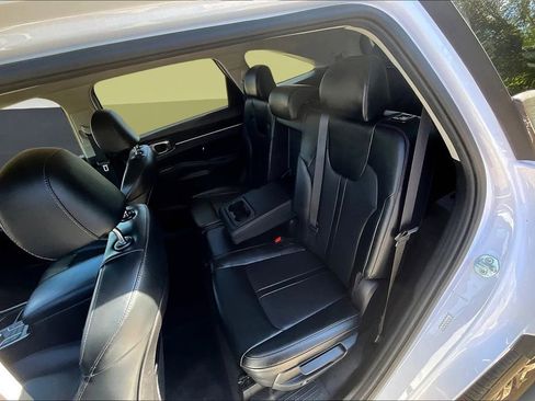 Used 2021 Kia Sorento S image 23