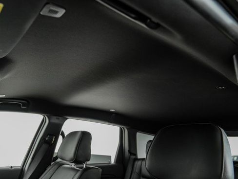 Used 2020 Jeep Grand Cherokee Laredo image 28