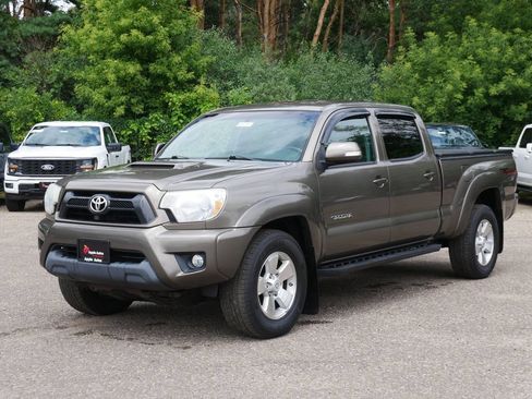 Used 2015 Toyota Tacoma 4x4 Double Cab w/ TRD Sport Package image 7