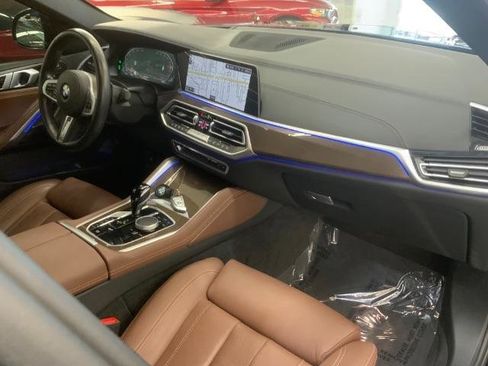 Used 2022 BMW X6 xDrive40i w/ M Sport Package image 10