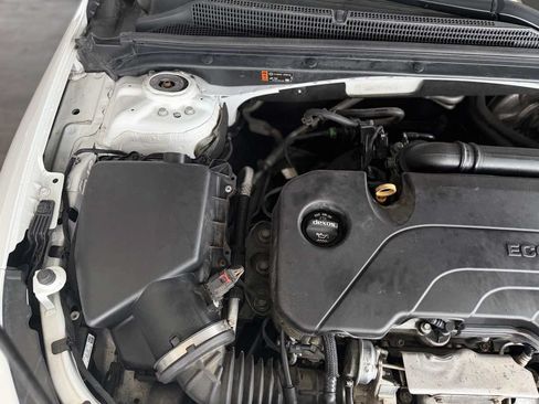 Used 2019 Chevrolet Malibu LT FWD image 20