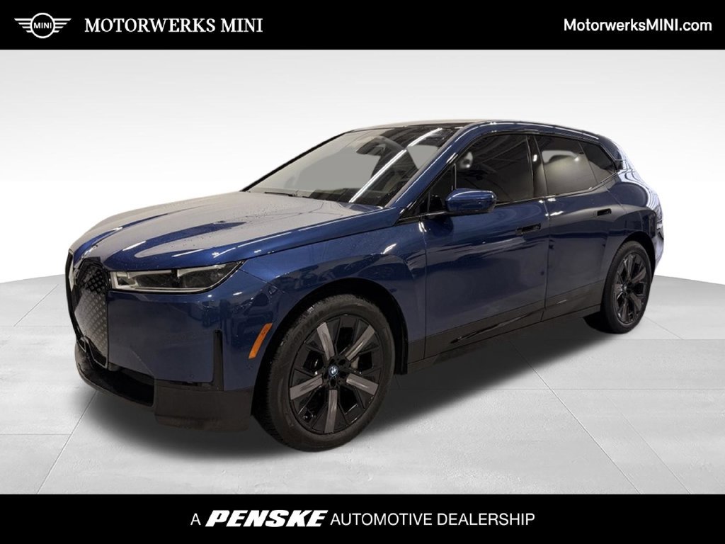 Used 2024 BMW iX xDrive50 w/ Premium Package AWD/4WD image 1