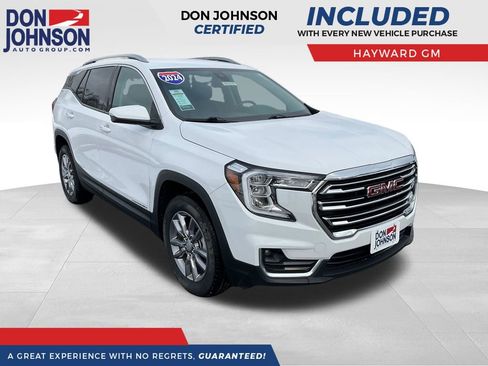 Used 2024 GMC Terrain SLT image 1