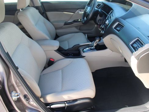 Used 2014 Honda Civic LX image 17