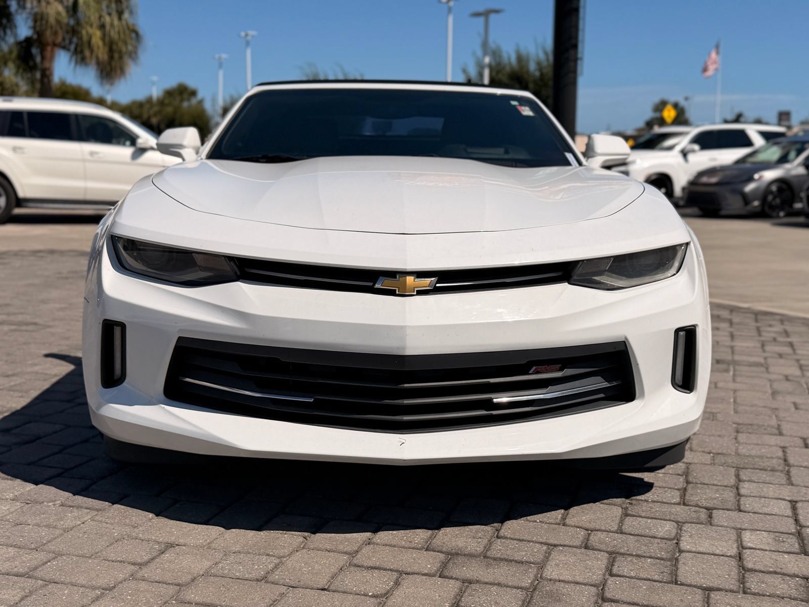 Used 2018 Chevrolet Camaro LT RWD image 4