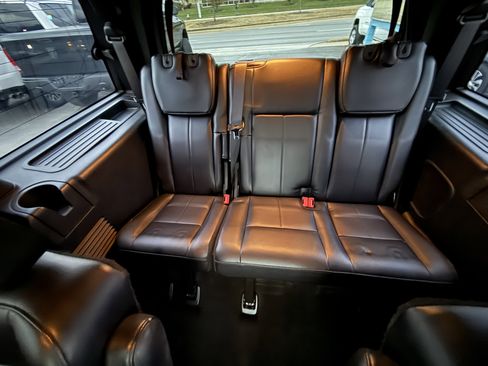 Used 2017 Ford Expedition Limited w/ Equipment Group 301A AWD/4WD image 19