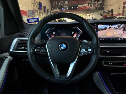 Used 2025 BMW X5 sDrive40i w/ Parking Assistance Package RWD image 40