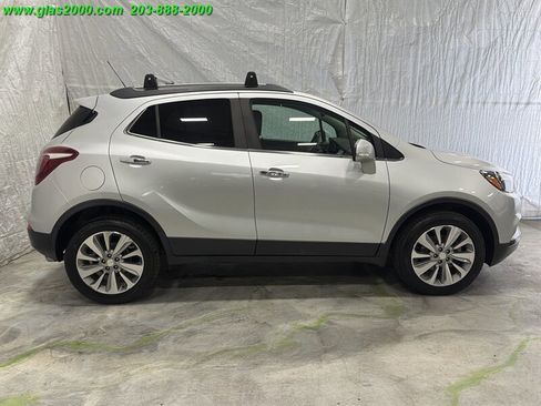 Used 2019 Buick Encore Preferred AWD/4WD image 14