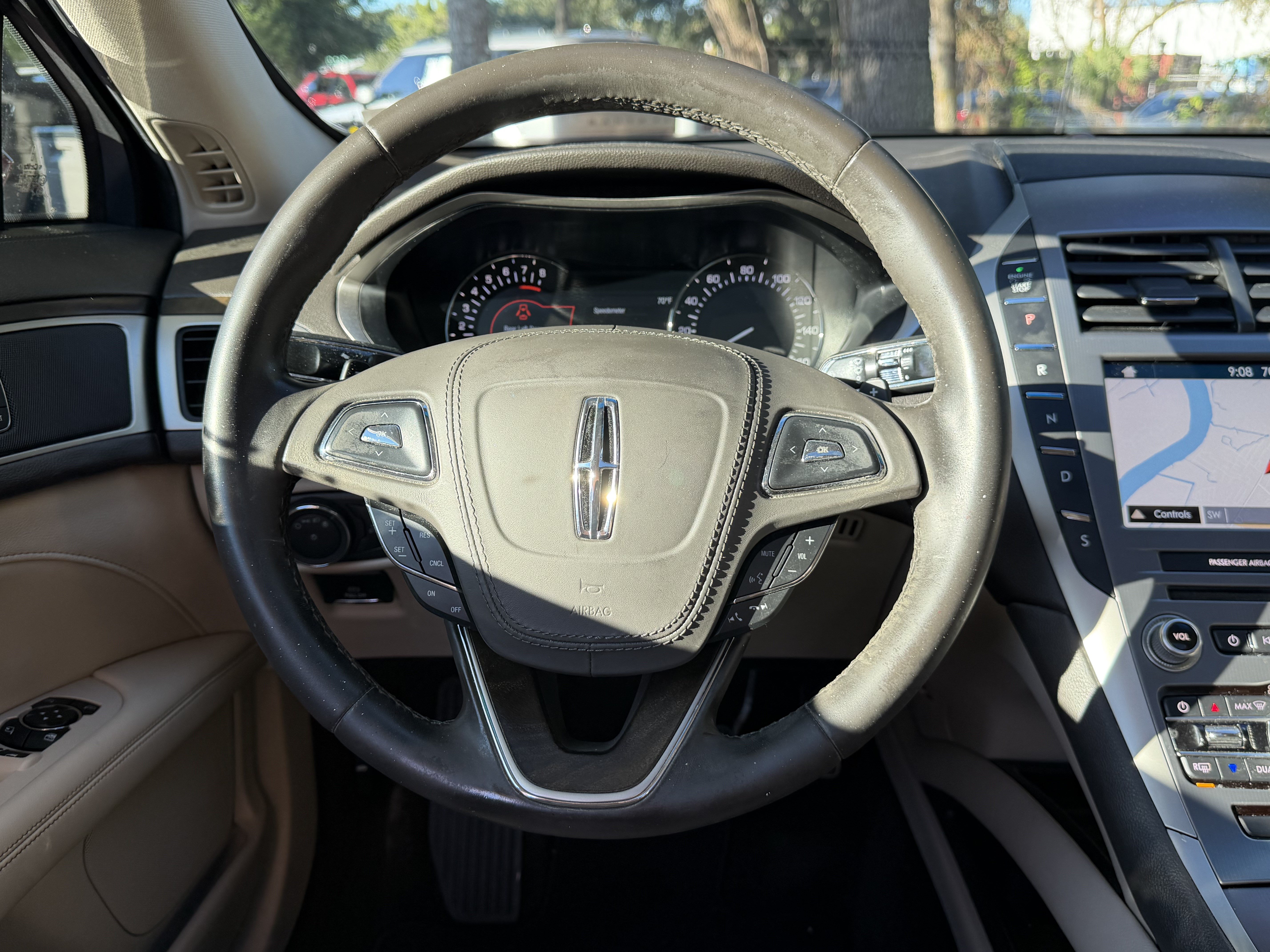Used 2018 Lincoln MKZ Select w/ Select Plus Package FWD image 33