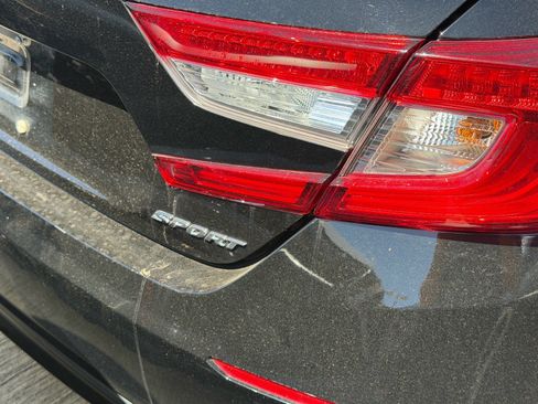 Used 2022 Honda Accord Sport image 10