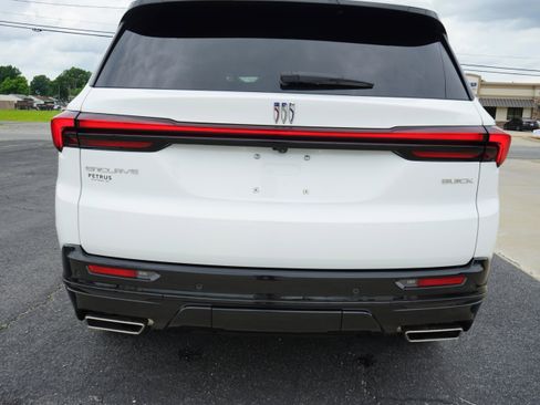 Used 2025 Buick Enclave Sport Touring FWD image 4