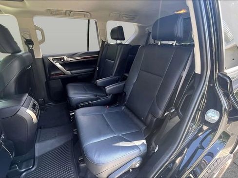 Used 2019 Lexus GX 460 Premium AWD/4WD image 25