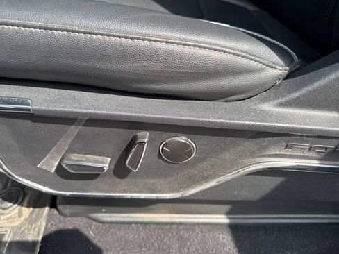 Used 2023 Ford F150 Lariat w/ Equipment Group 502A High image 24