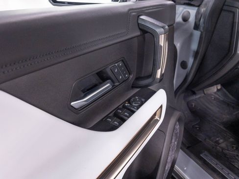 Used 2025 GMC Hummer EV 3X AWD/4WD image 10