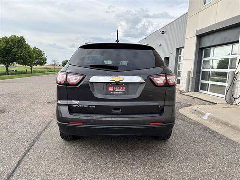 Used 2017 Chevrolet Traverse LT AWD/4WD image 3