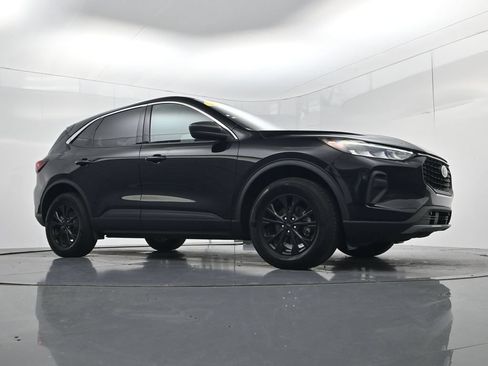 Used 2024 Ford Escape Active AWD/4WD image 35